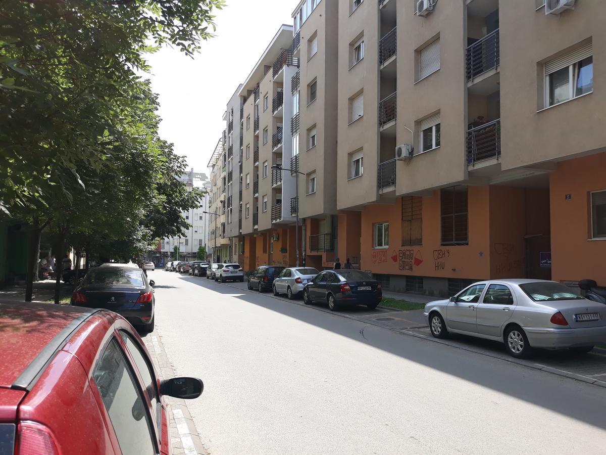 Apartment Azzuro 2 Novi Sad Bagian luar foto